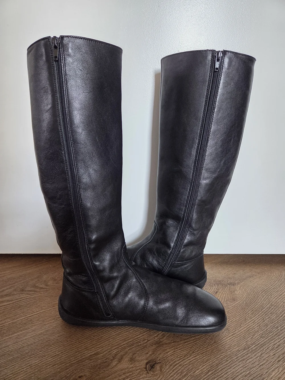 Be Lenka Barefoot Women's Boots